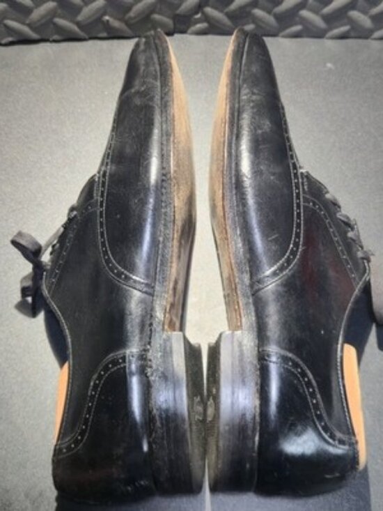 Allen Edmonds \